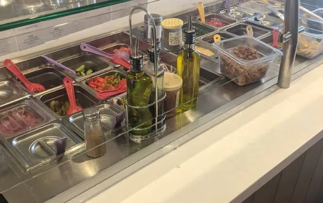 real moments from out mediterranean restaurant with clients lens (7)